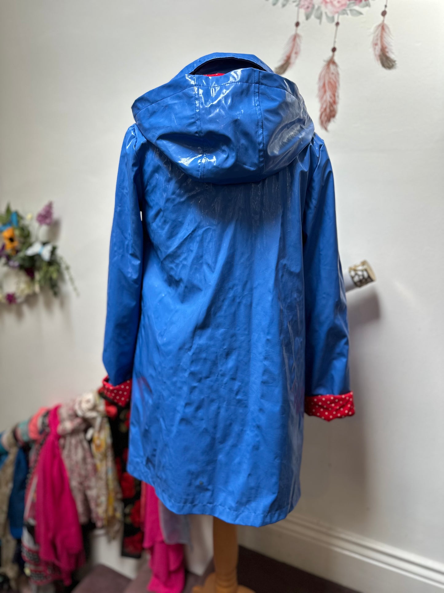 Dunnes Raincoat Size 10 Pocket needs a stitch