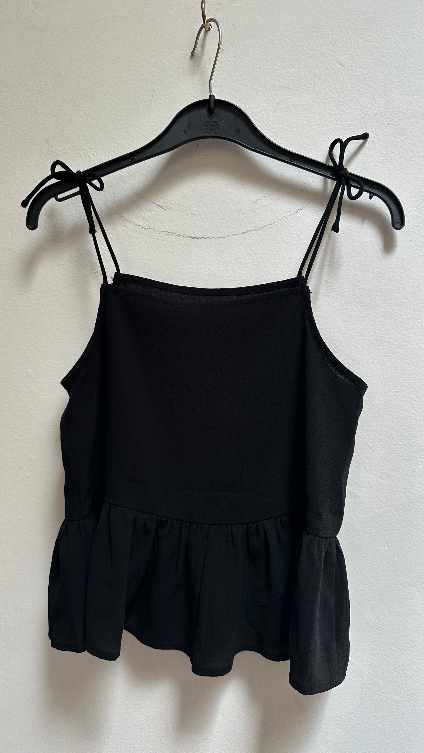 H&M Black Top Age 8-9