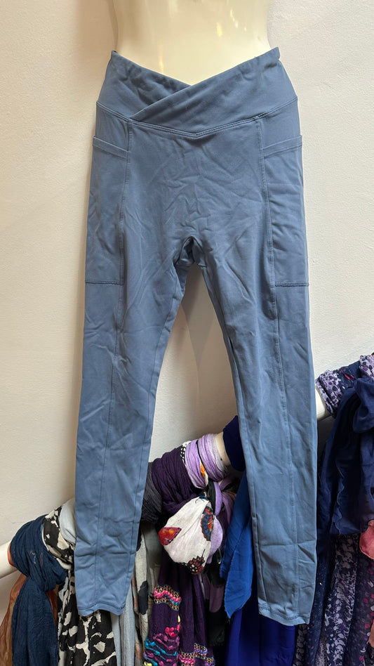 Bo+Tee Scrunch Bum Sports Leggings Size S
