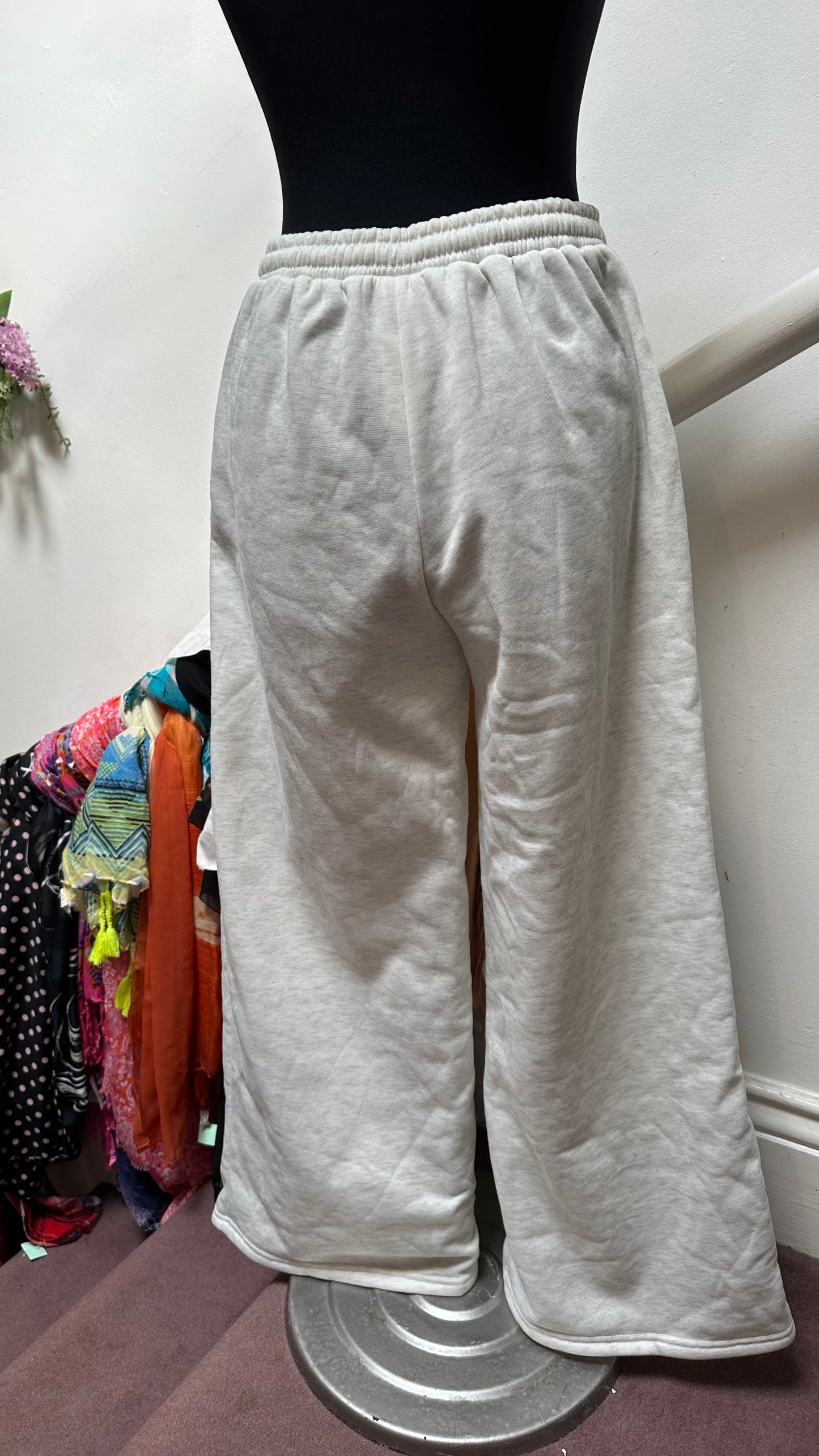 Forever 21 by Shein Wide Leg Sweat Pants Size S/M