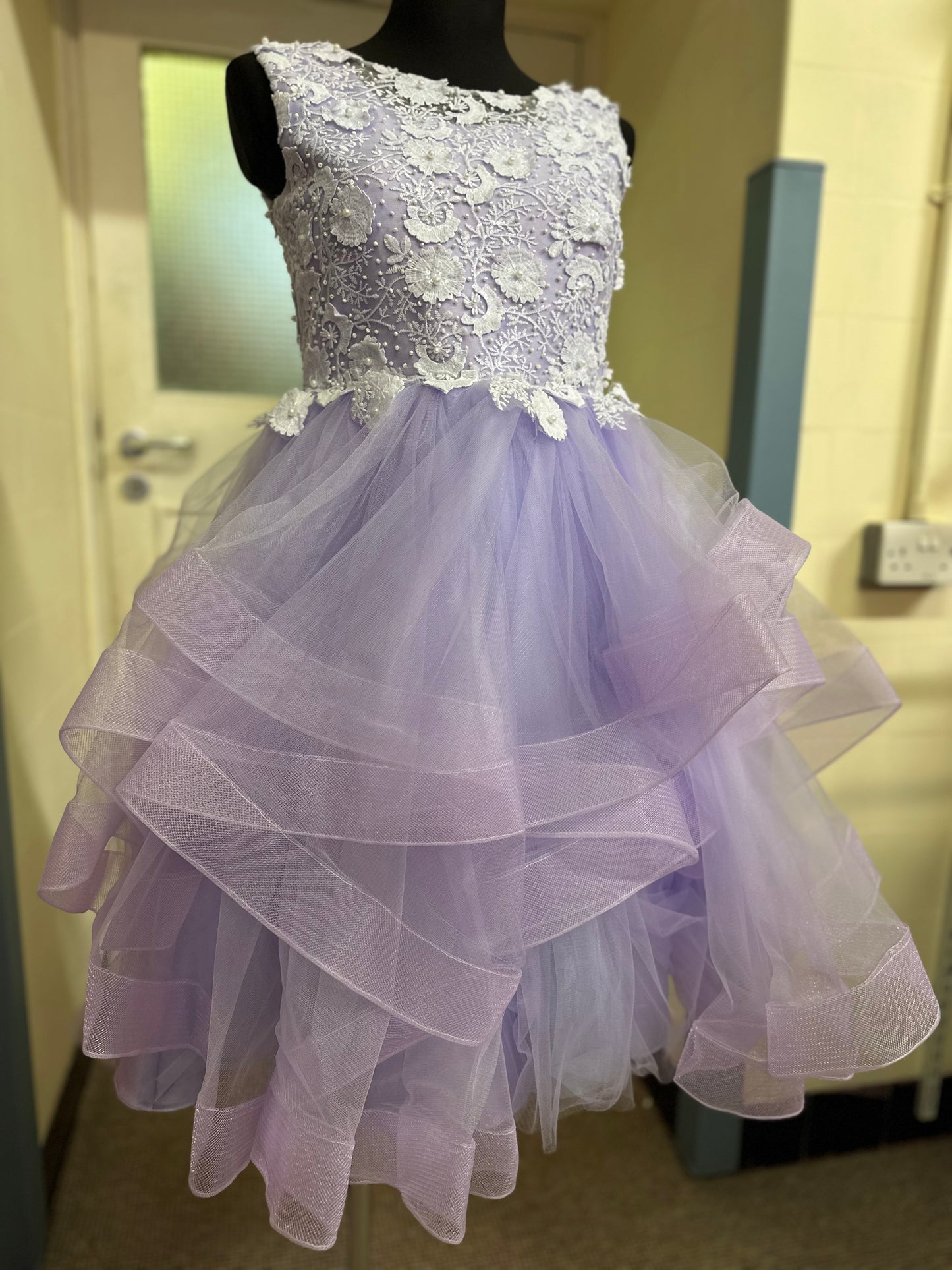 Blingaliscious Stunning Lavender Confirmation Dress Age 12 (fits ladies Size 6/8)