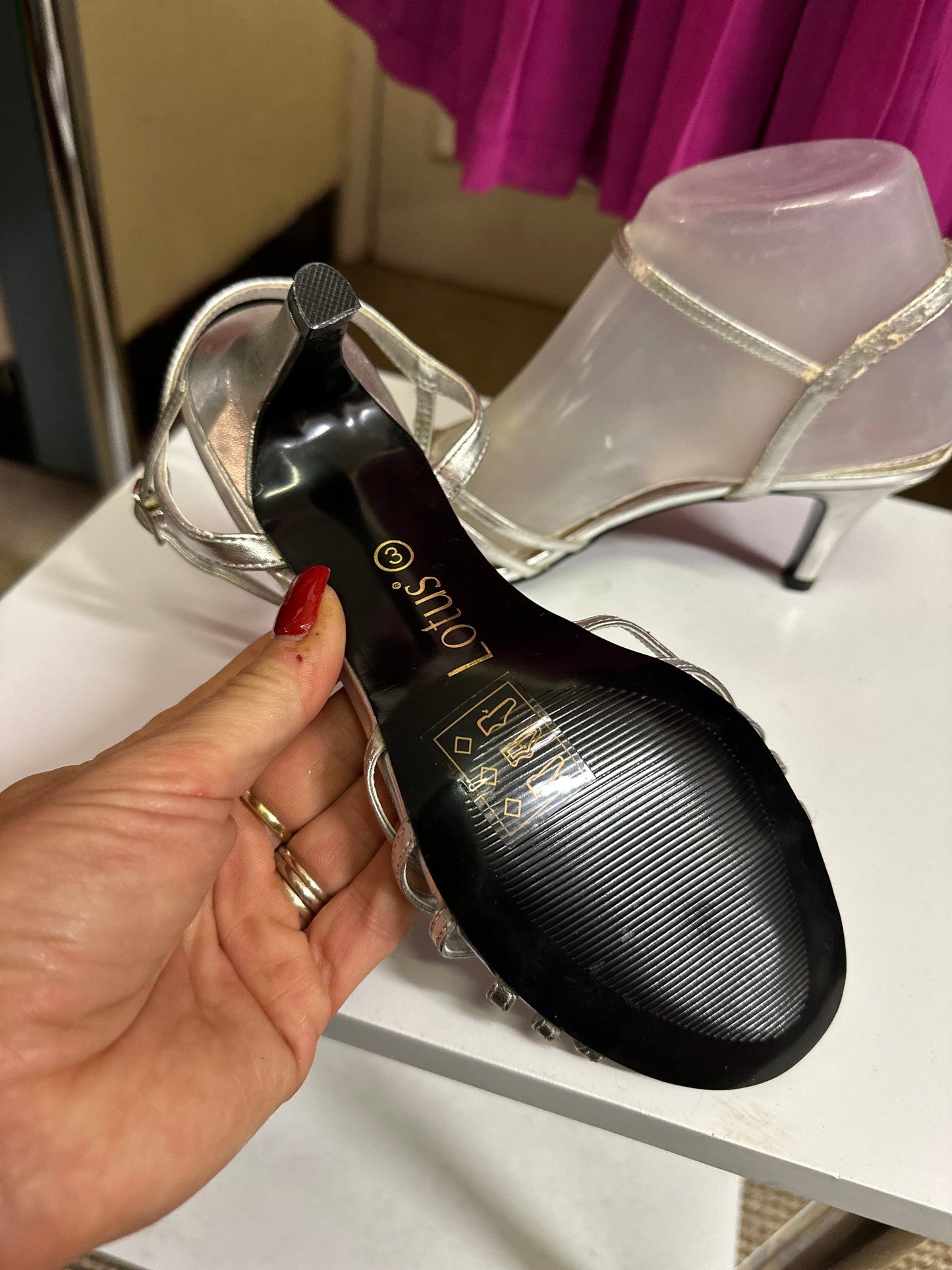 Lotus Silver Leather Sandals New Size 3 (although new, some signs of wear, see last photo)