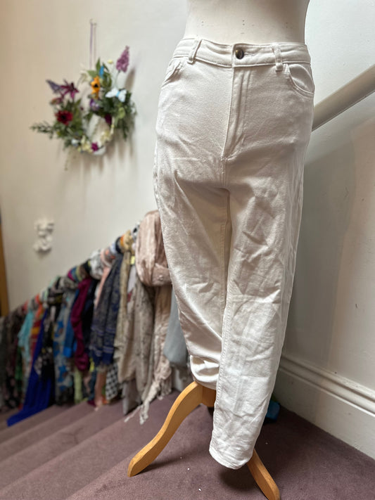 Savida White Jeans Size 12 97% Cotton 3% Elastan