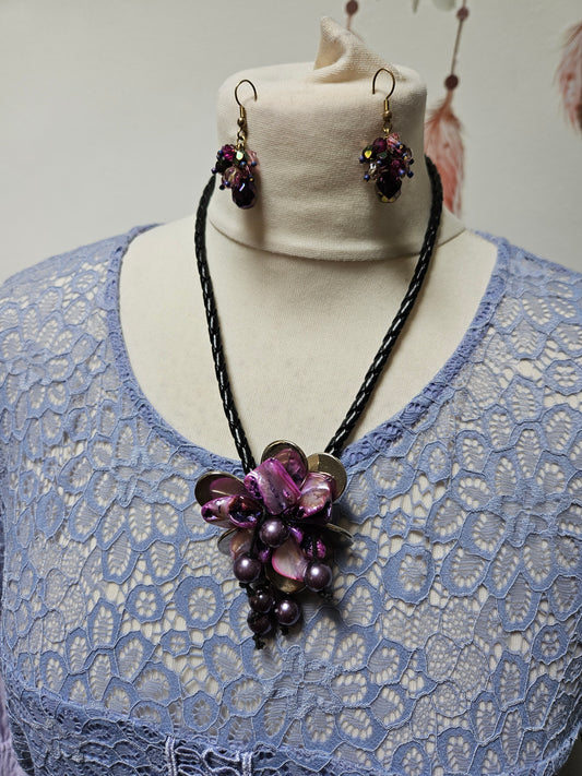 Large purple flower necklace