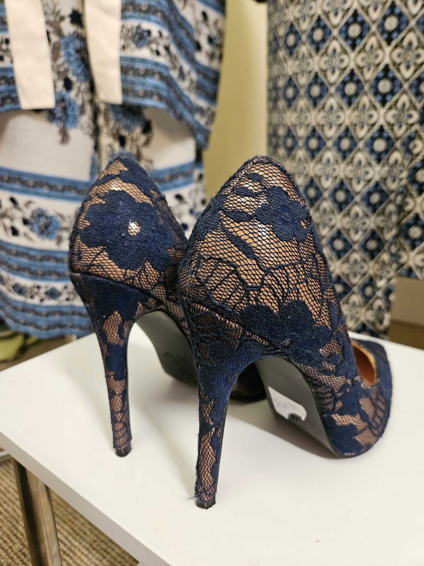 AxParis navy lace heels,size 4