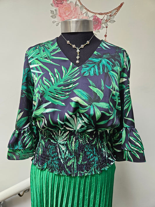 Gallery,leaf print blouse,size 8