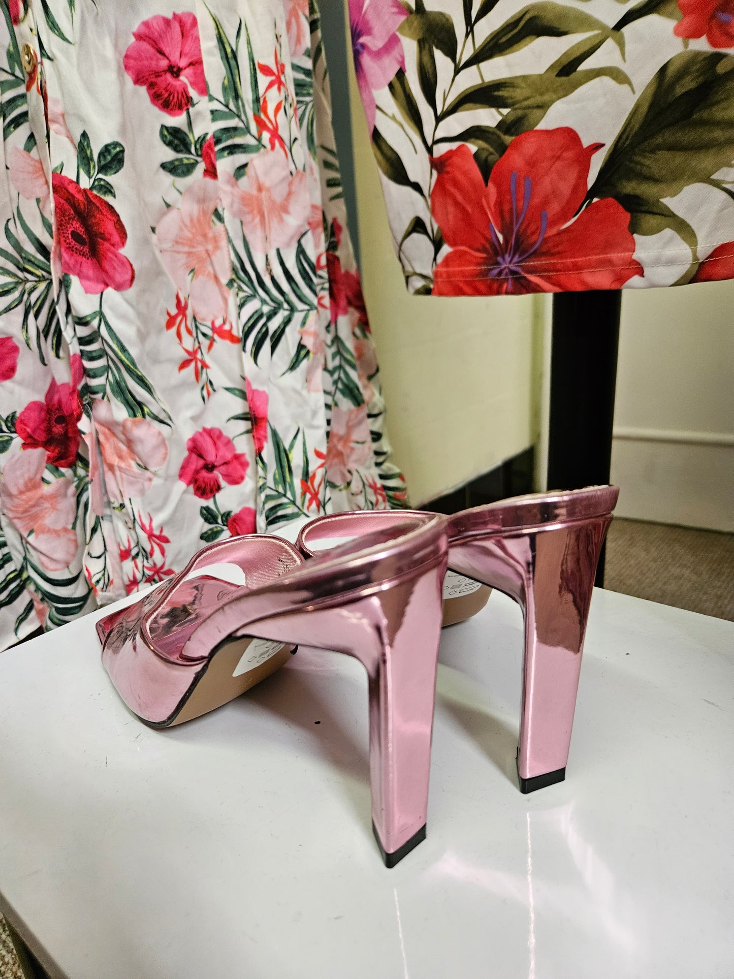 Asos, new,pink metallic heeled mules, size 7