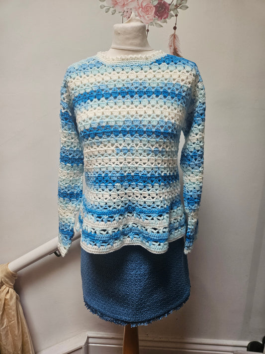 Hand-knitted jumper, size S/M