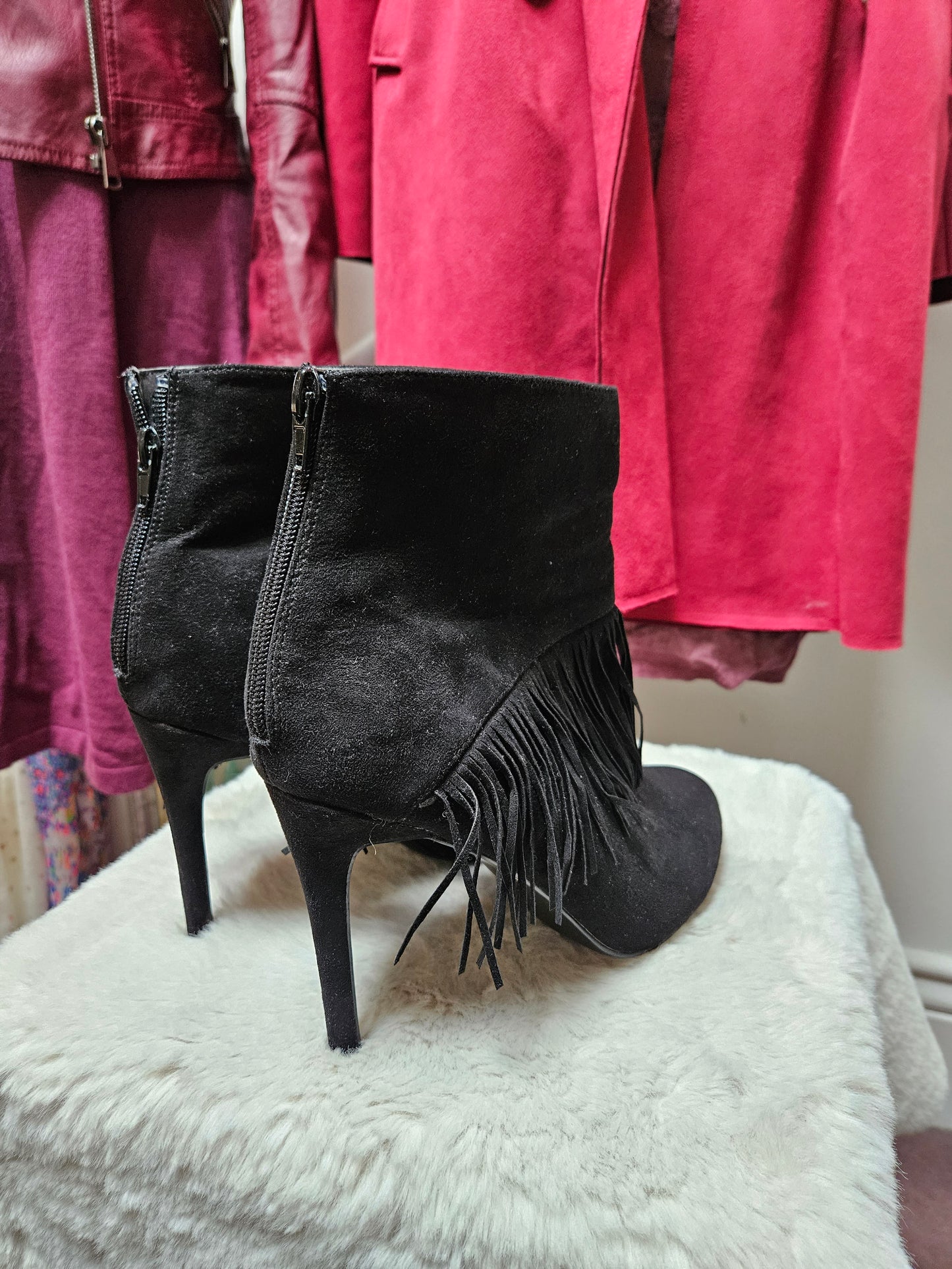 Black boots with fringe, size 8