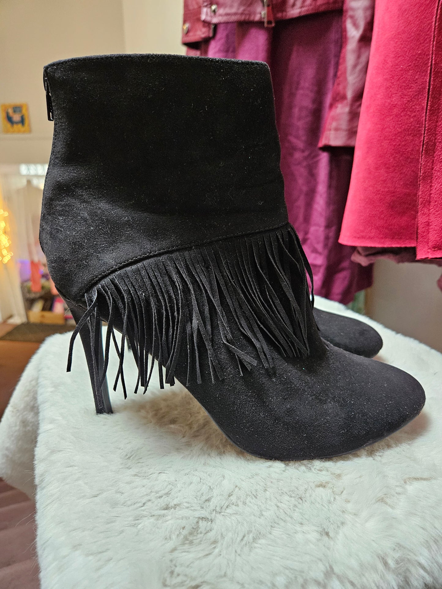 Black boots with fringe, size 8