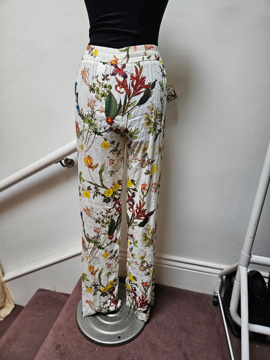 Zara, floral print trousers with pockets, new, size S, rrp 39.99