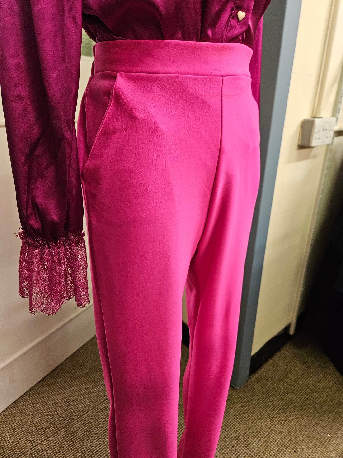 Pretty Little thing,bright pink trousers,size 6