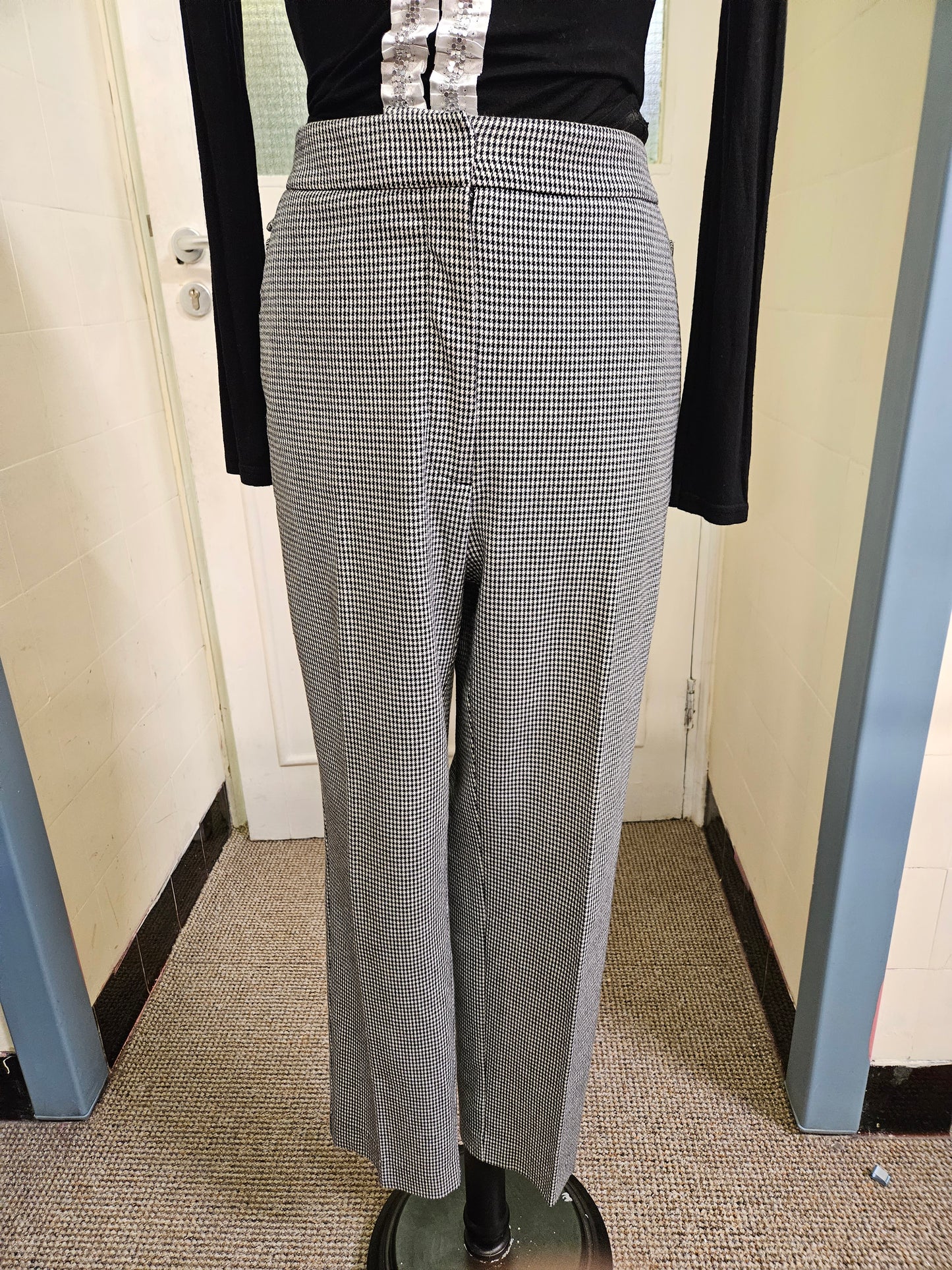 Zara, houndstooth print trousers,size XL