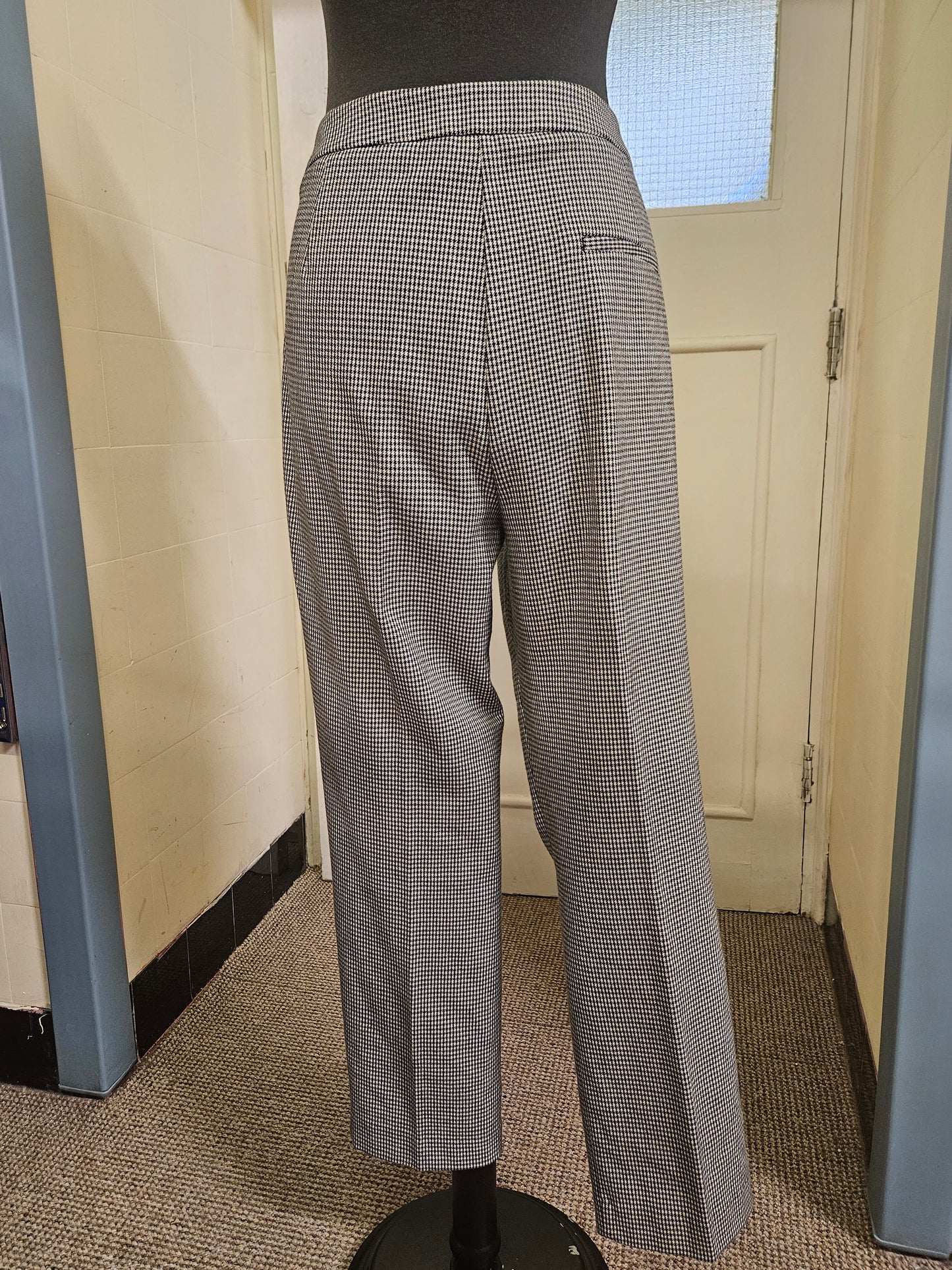 Zara, houndstooth print trousers,size XL