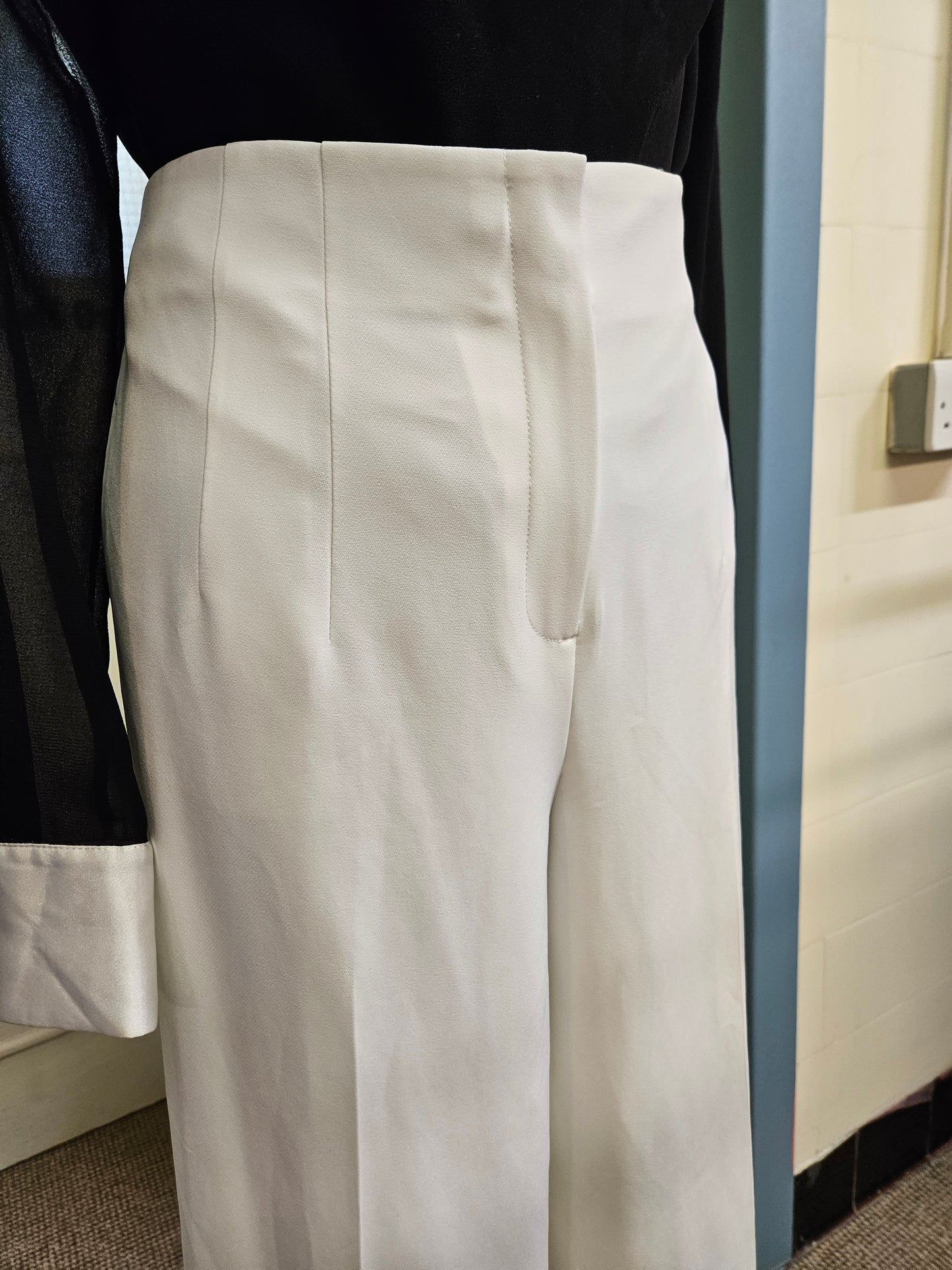 Savida,white trousers,size 14