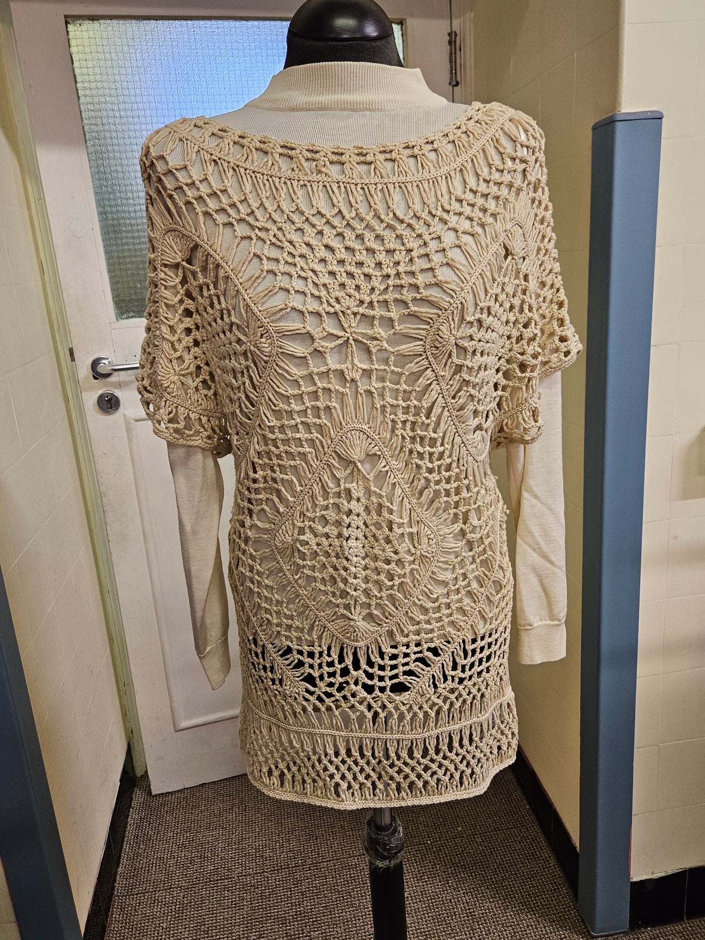 Monsoon, crochet,cotton top,size S (would fit an M)