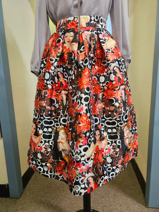 Shirleys couture, new ,pin up girls print skirt,size S, rrp109€