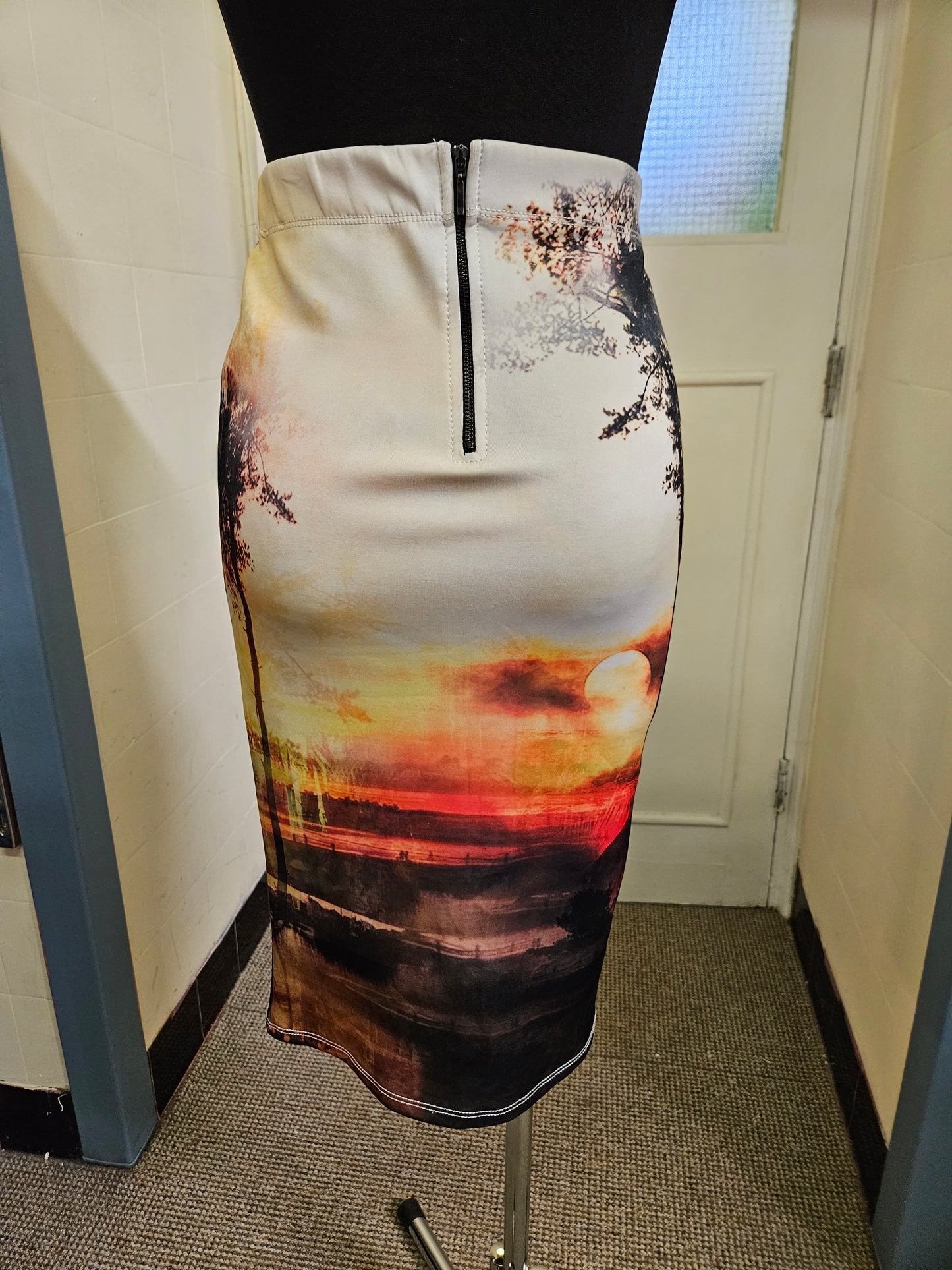 Sunset skirt, size S/M