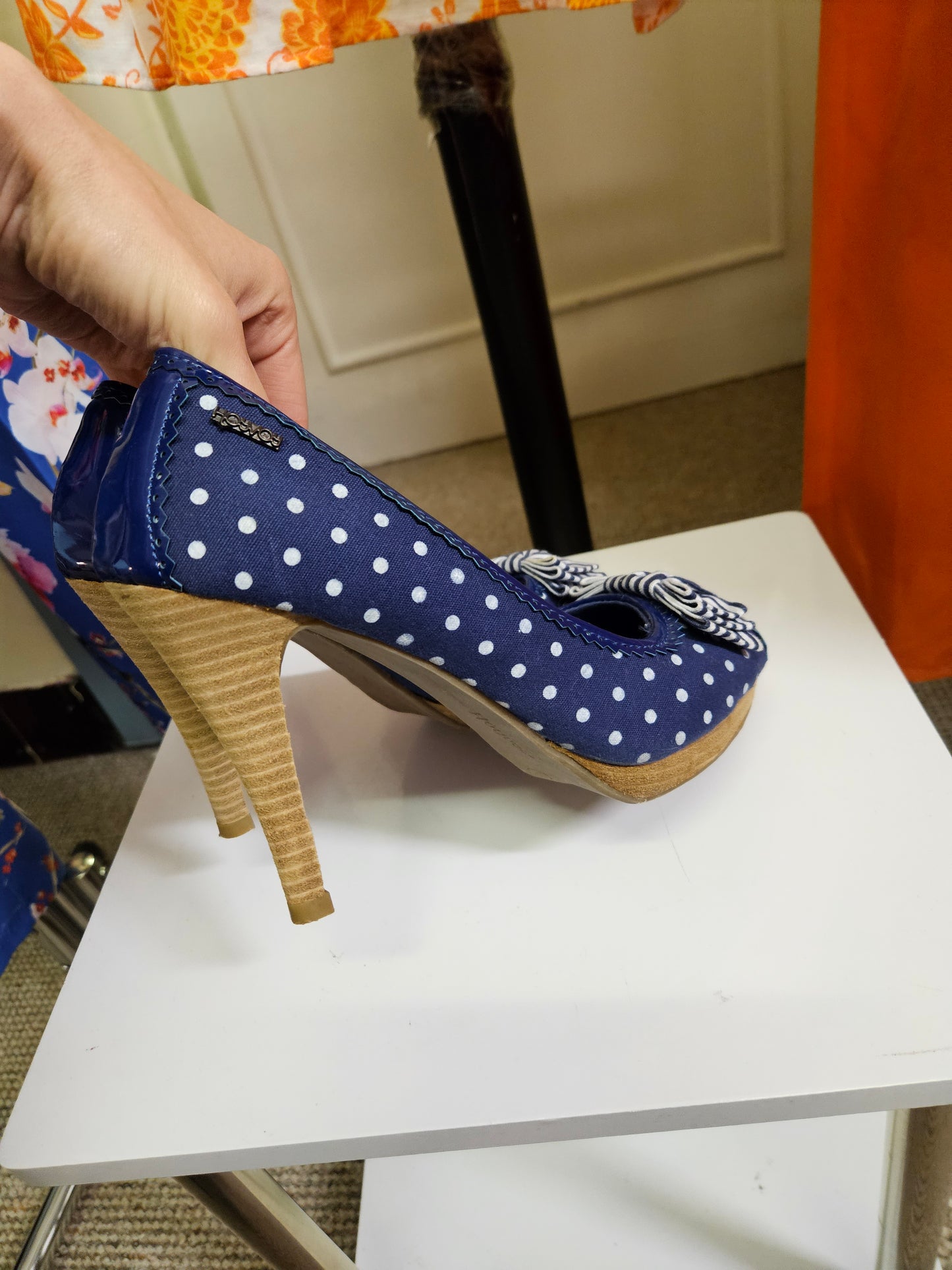 XTI polka dot heels, size 6