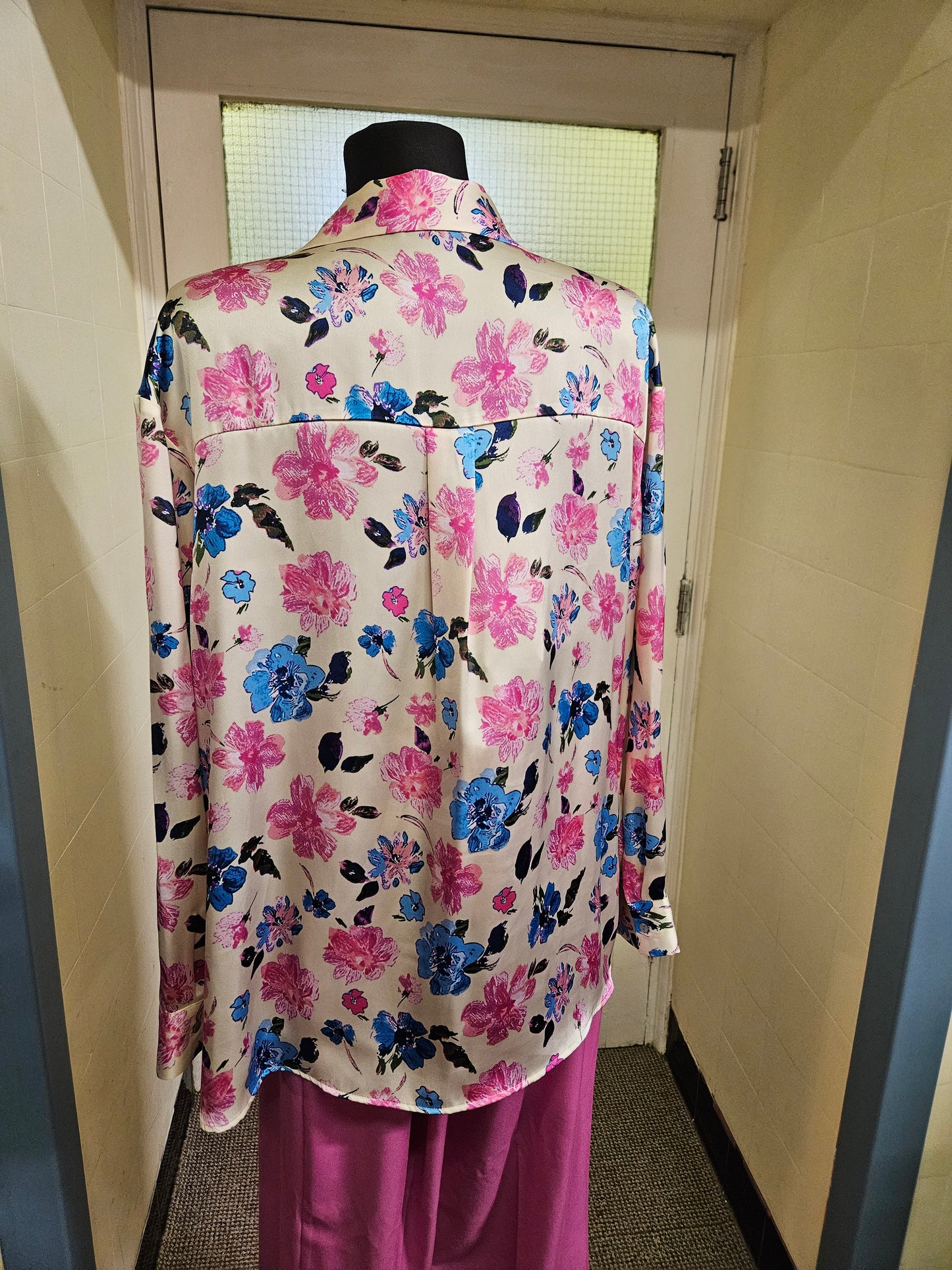 Dunnes, flower print blouse/ shirt, size 18