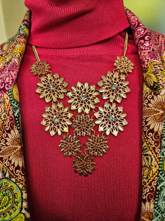 Golden flowers, statement necklace