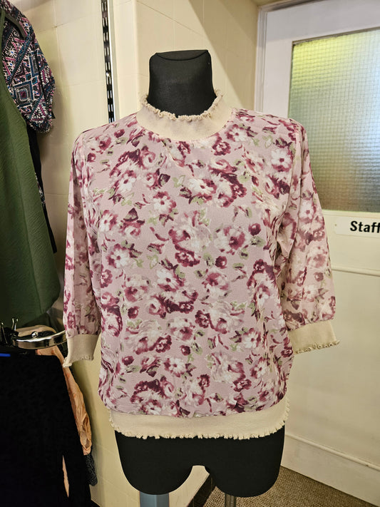 Paco Boutique,  lettuce neck/sleeves top, size 10