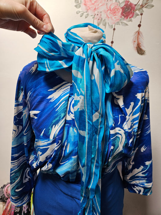 Abstract print, skinny scarf
