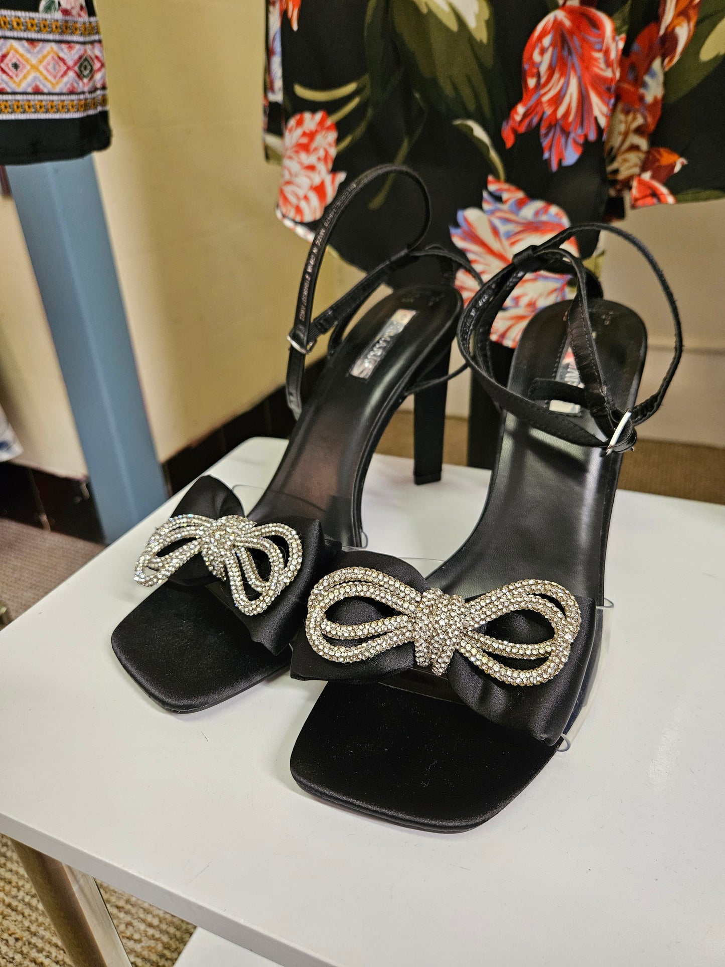 Primark, sandals with bows, size 7