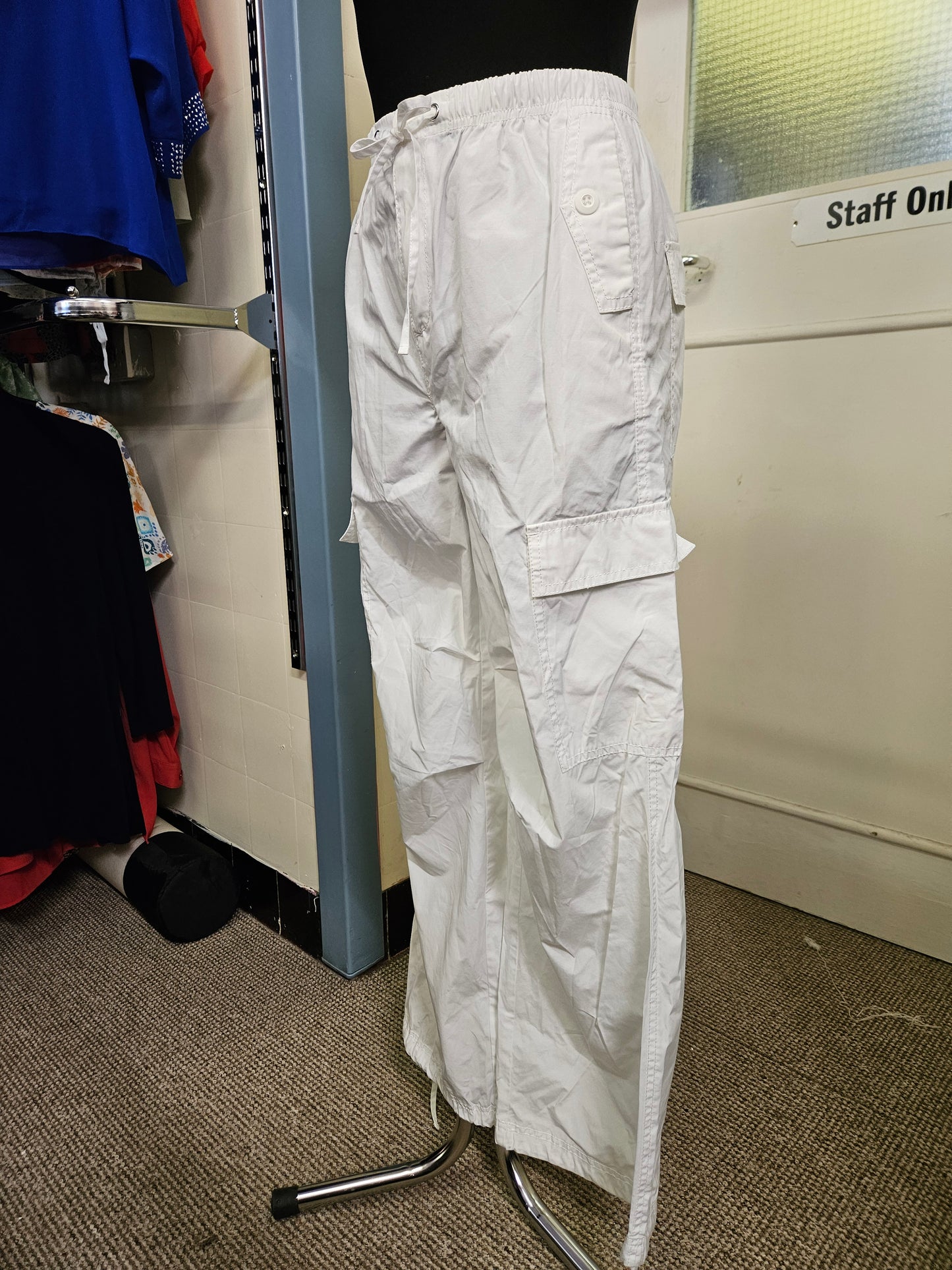 Bershka, white cargo pants, size XS