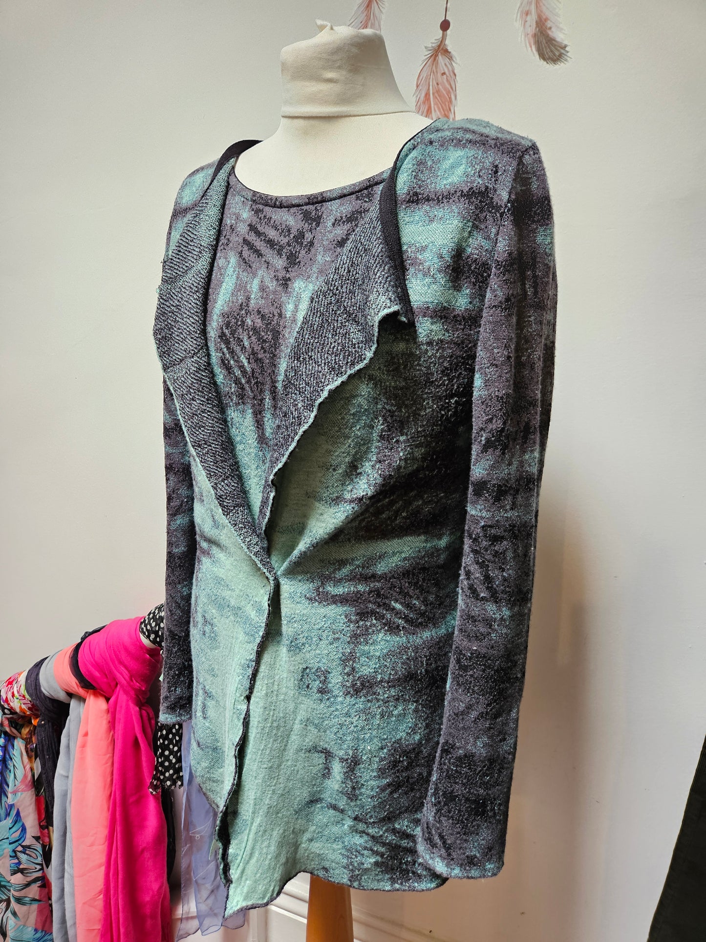 Aldo Martins, designer, 2 piece set, size 10