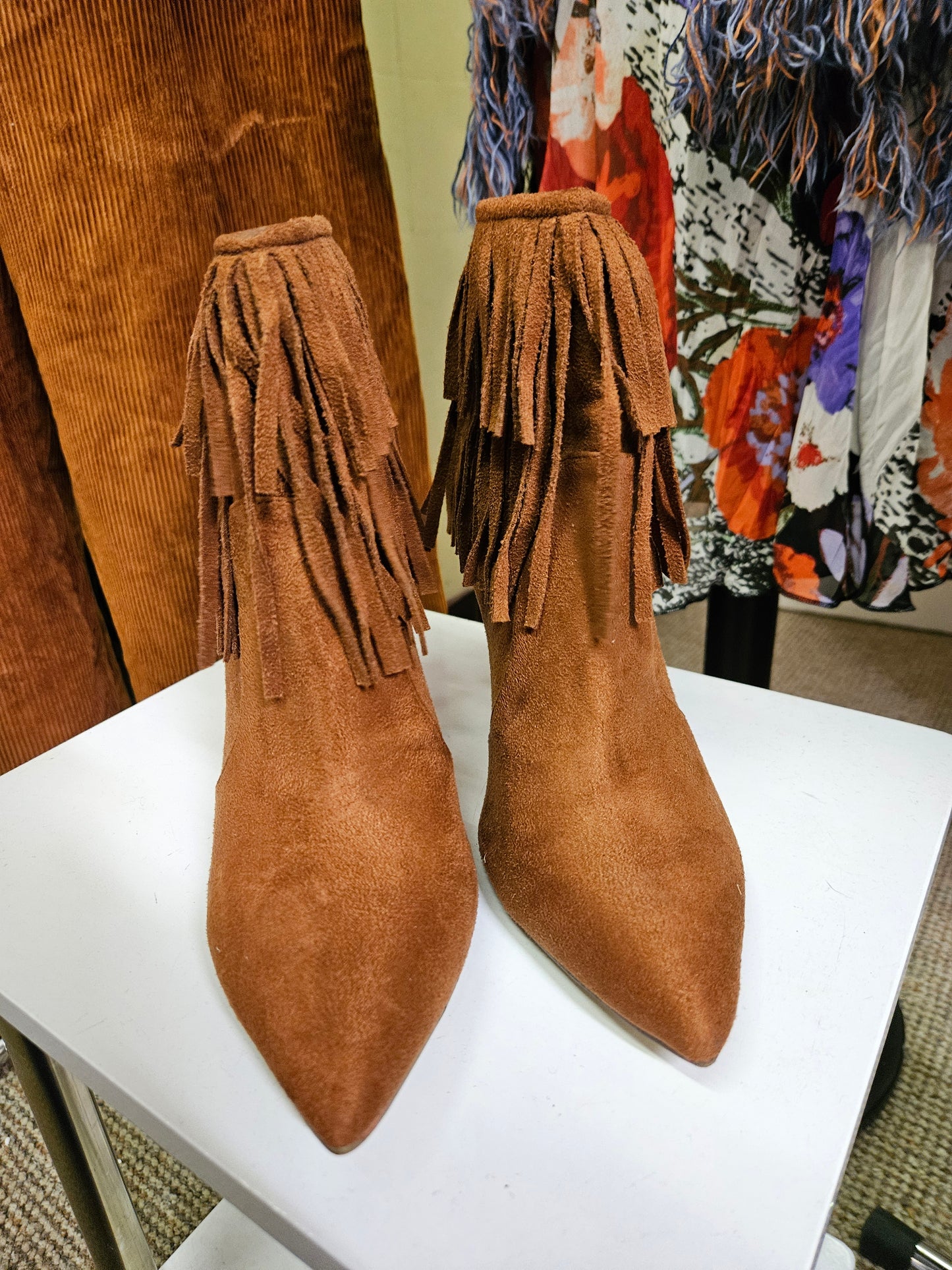 No brand, tassel boots, new, size 5