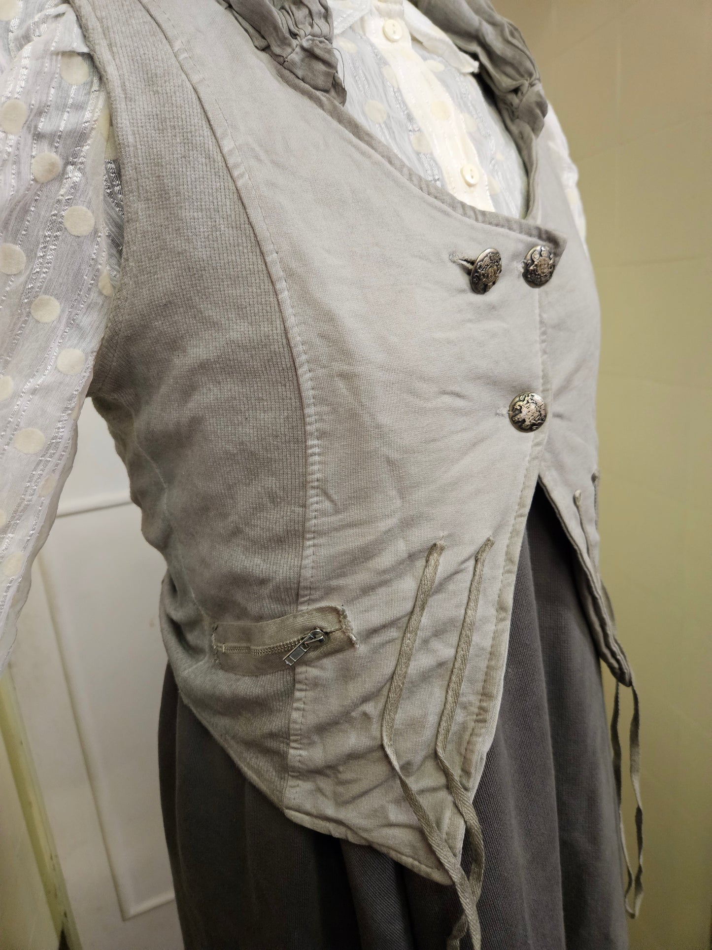 Be Inn, made in Italy,  light grey, unusual vest with collar, size M