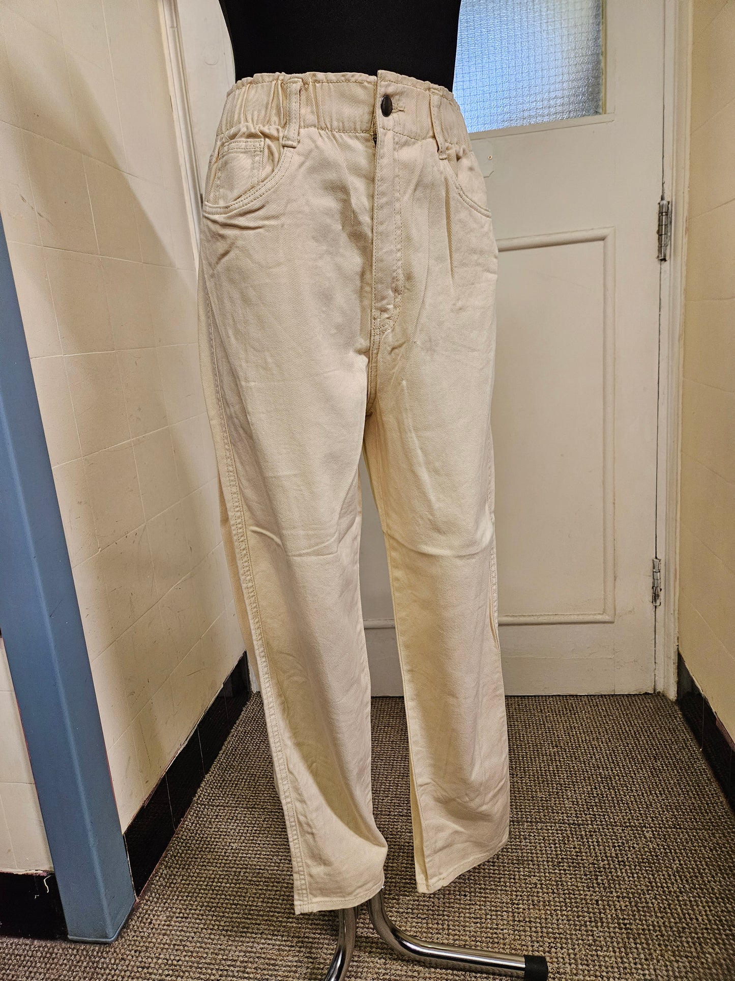 H&M beige jeans, size 8