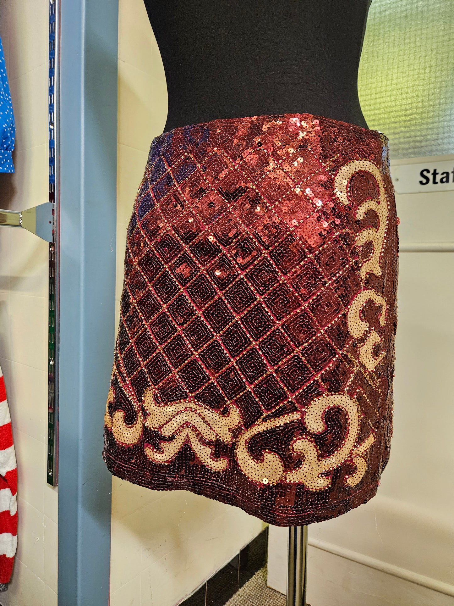 USCO, red/gold sequins,  mini skirt, size M/L