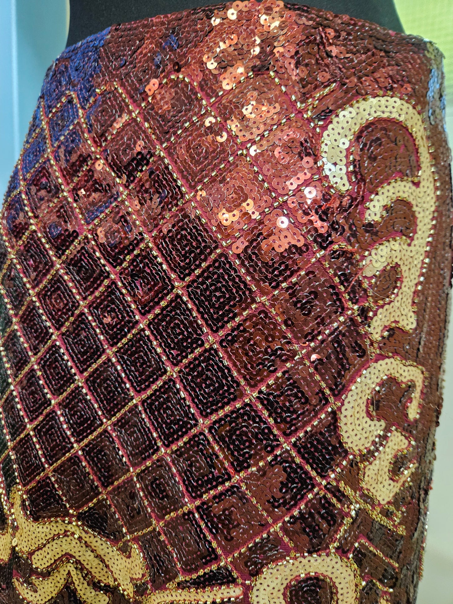 USCO, red/gold sequins,  mini skirt, size M/L