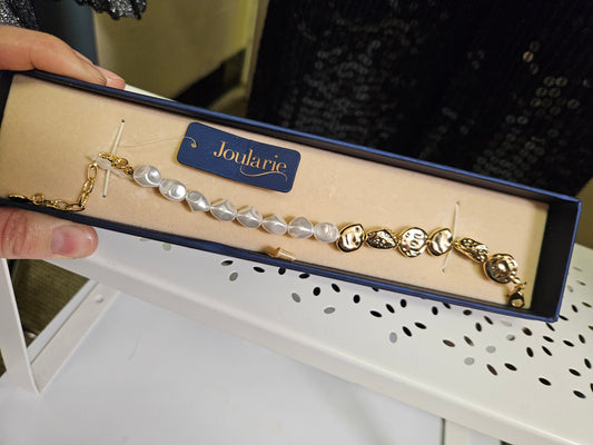 Joularie pearls bracelet, new in box