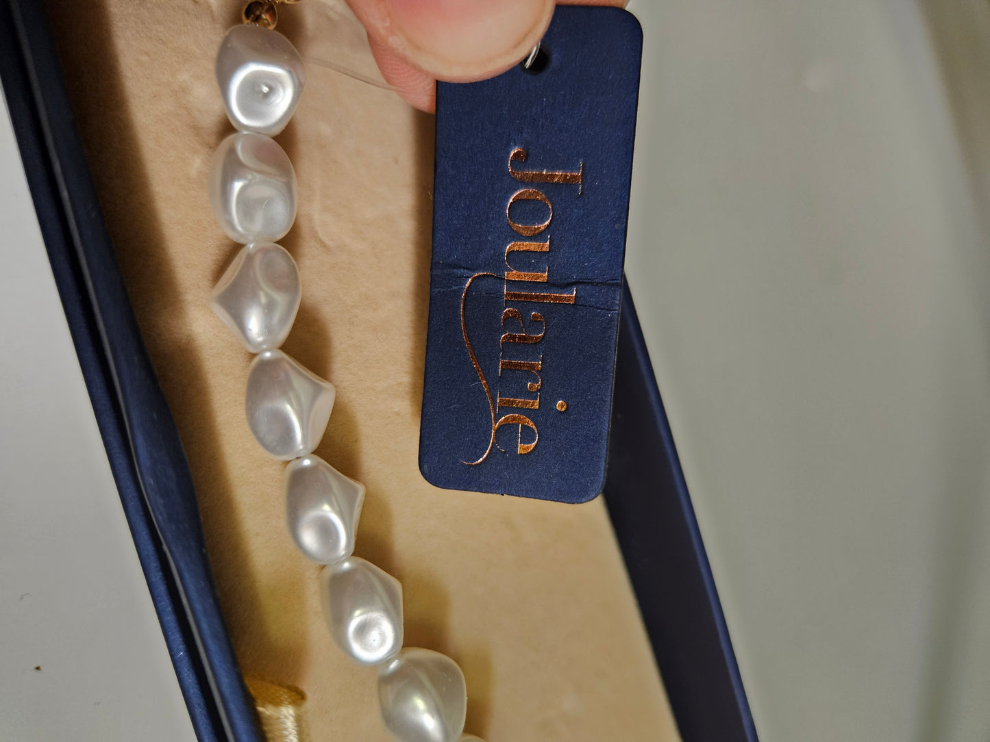 Joularie pearls bracelet, new in box