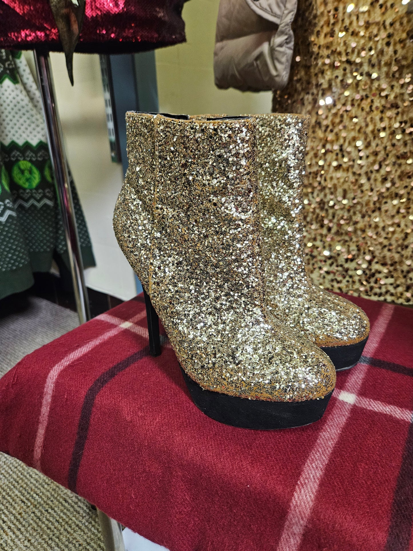 New look, gold glitter boots, size 4