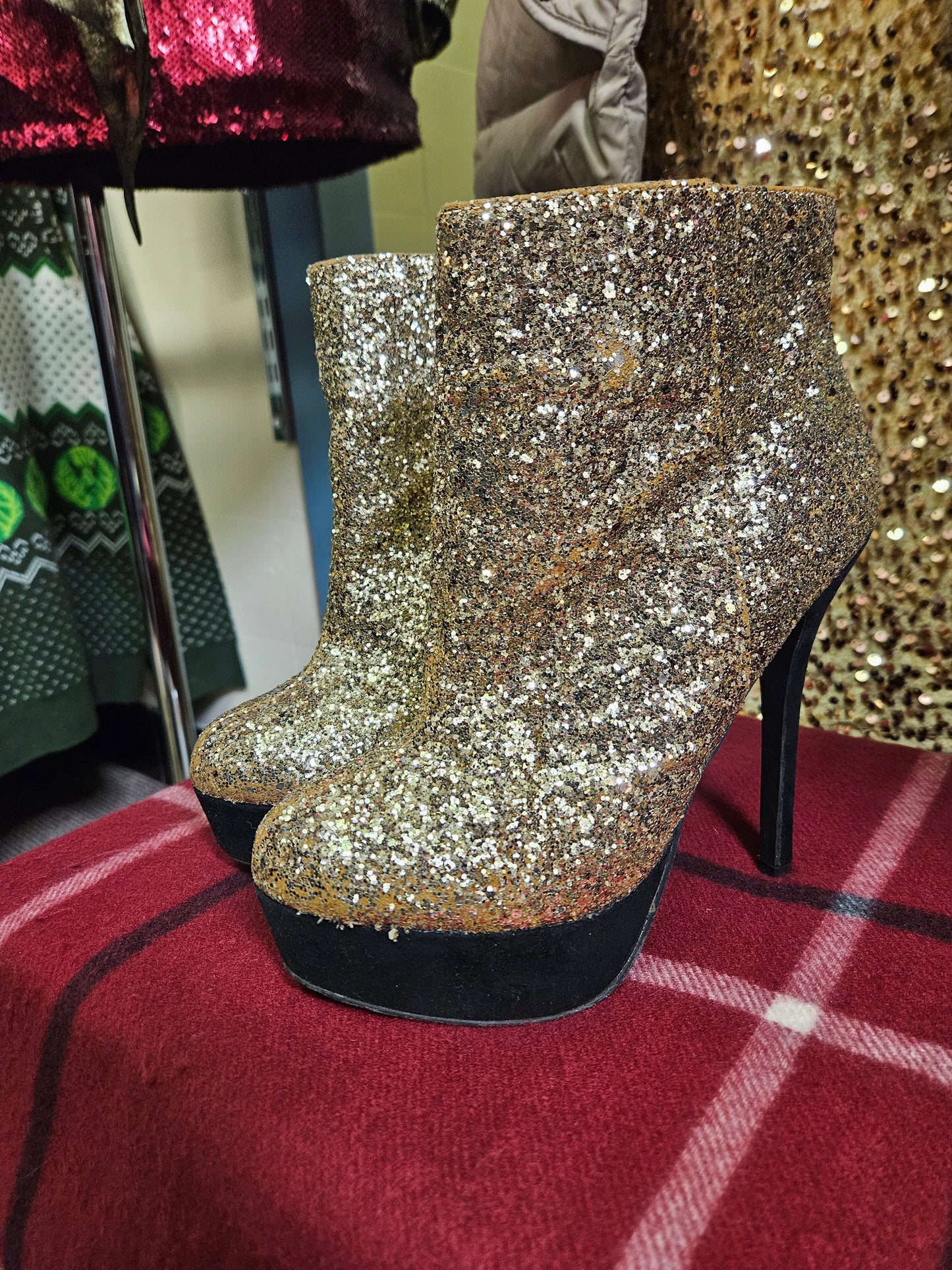 New look, gold glitter boots, size 4
