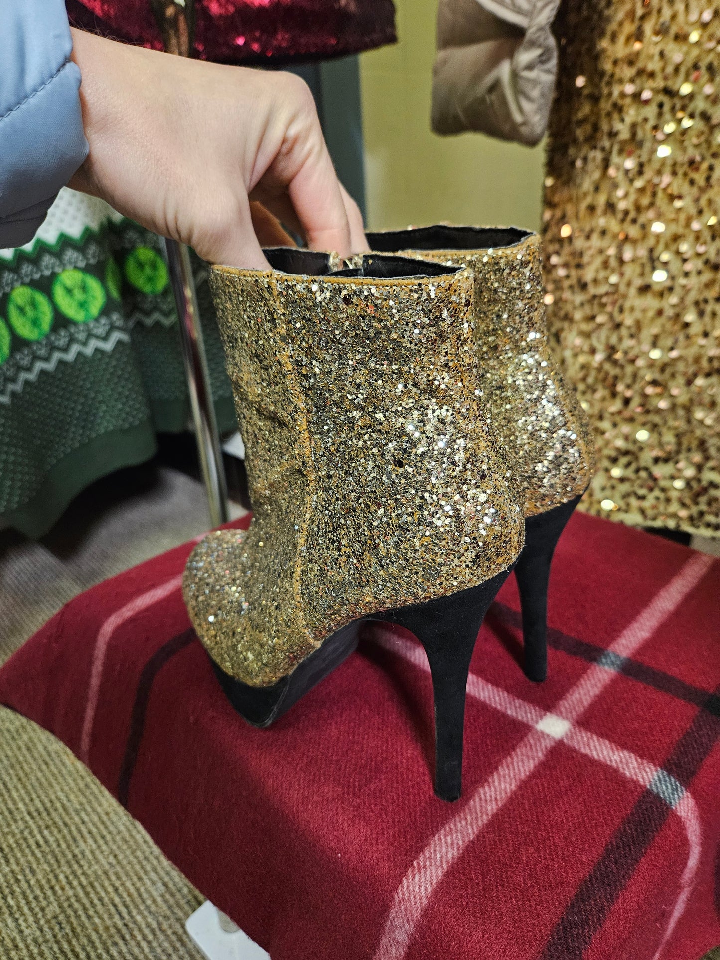 New look, gold glitter boots, size 4