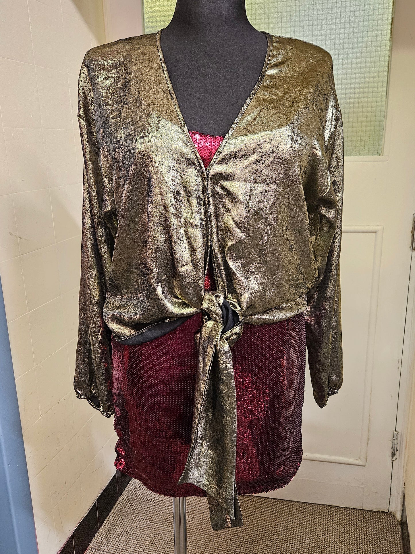 New Look, golden top, size 10