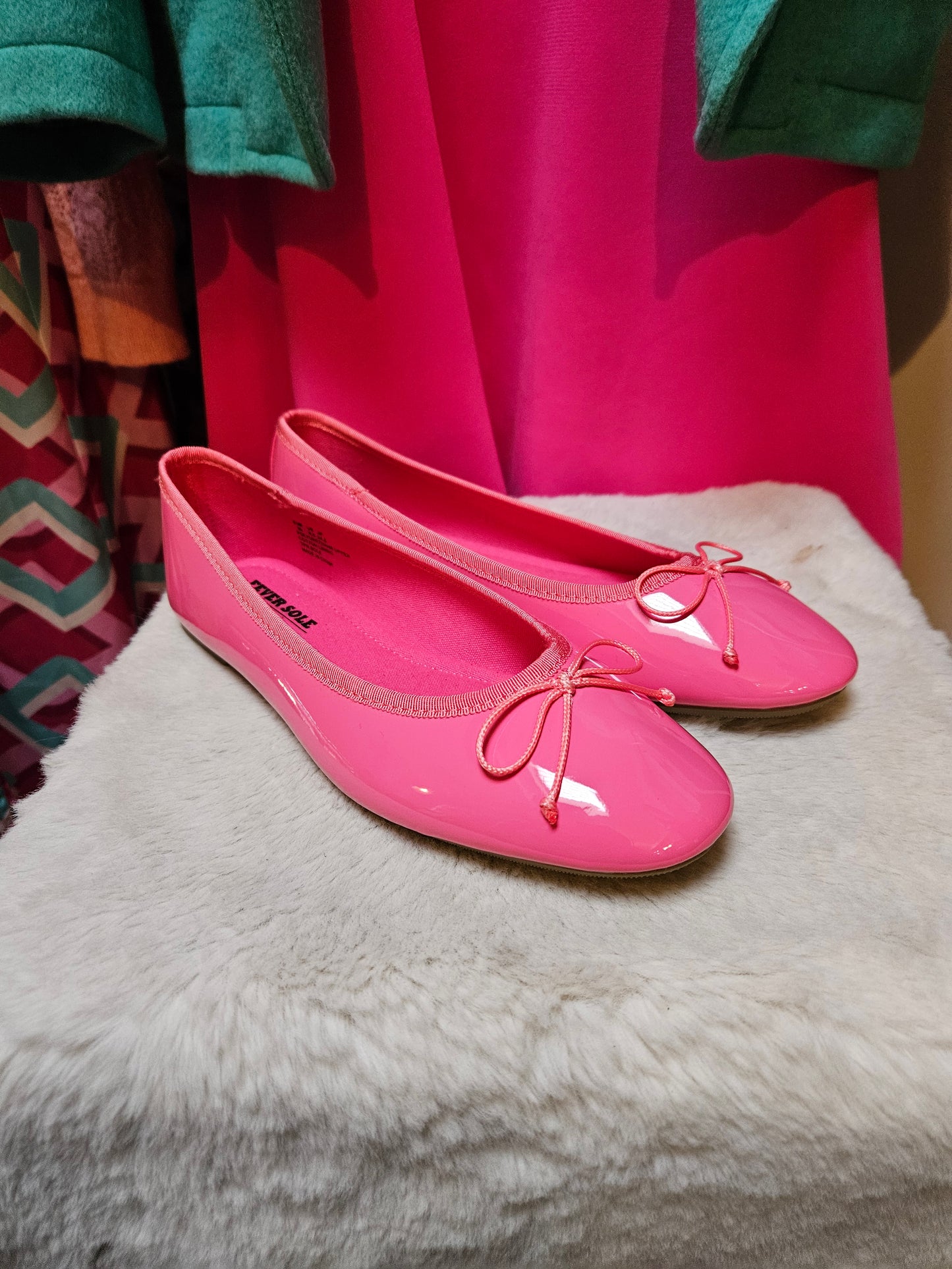 Fever Sole, new ballerinas, size 6