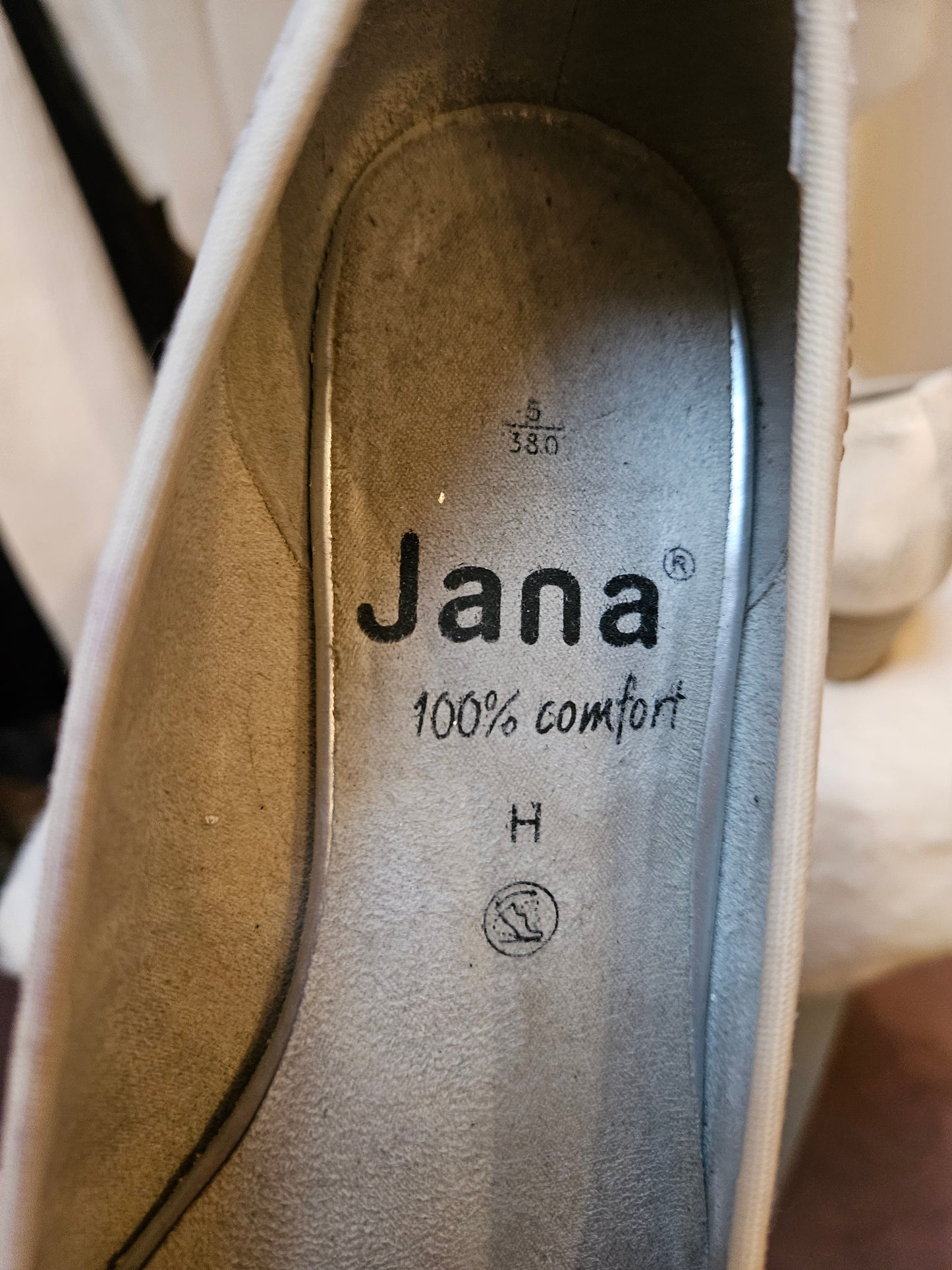 Jana, silver, low heel, court shoe, size 5 (wide fit)