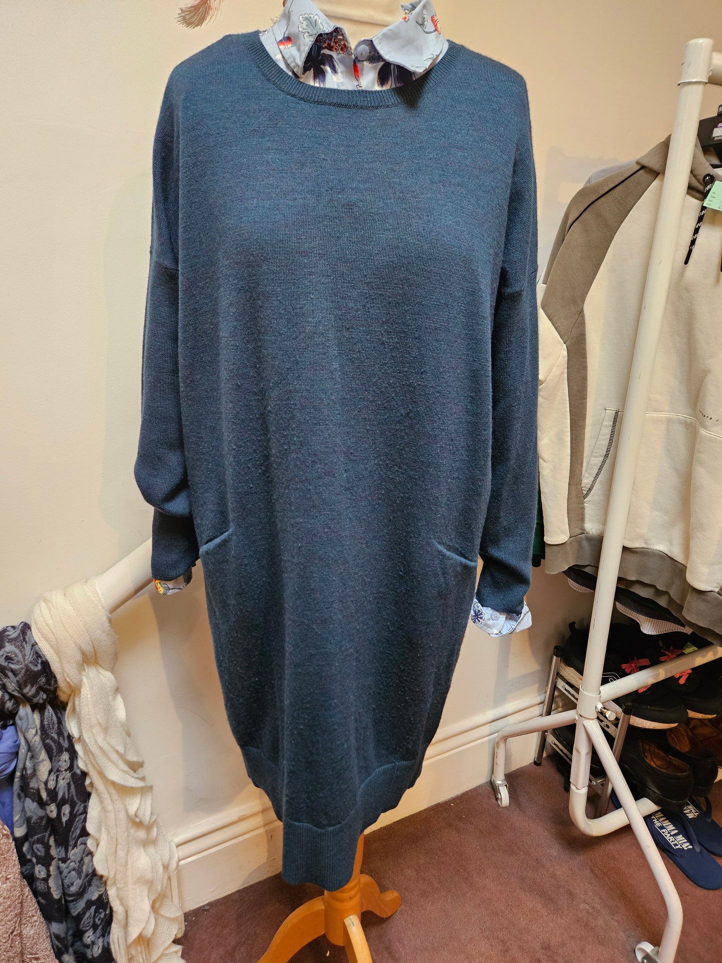 Hobbs, tunic/dress with pockets, 100% merino wool, size 10