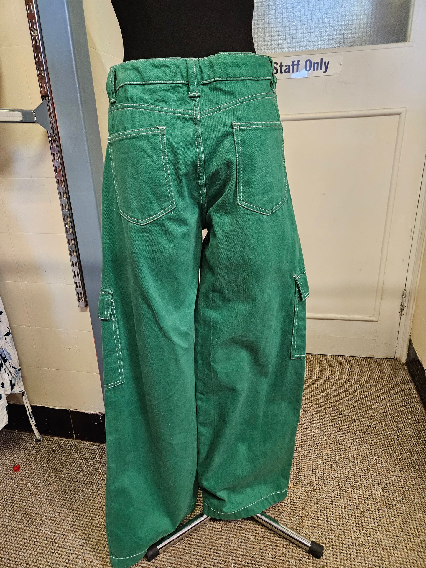 DenimCo, green cargo jeans, size 10
