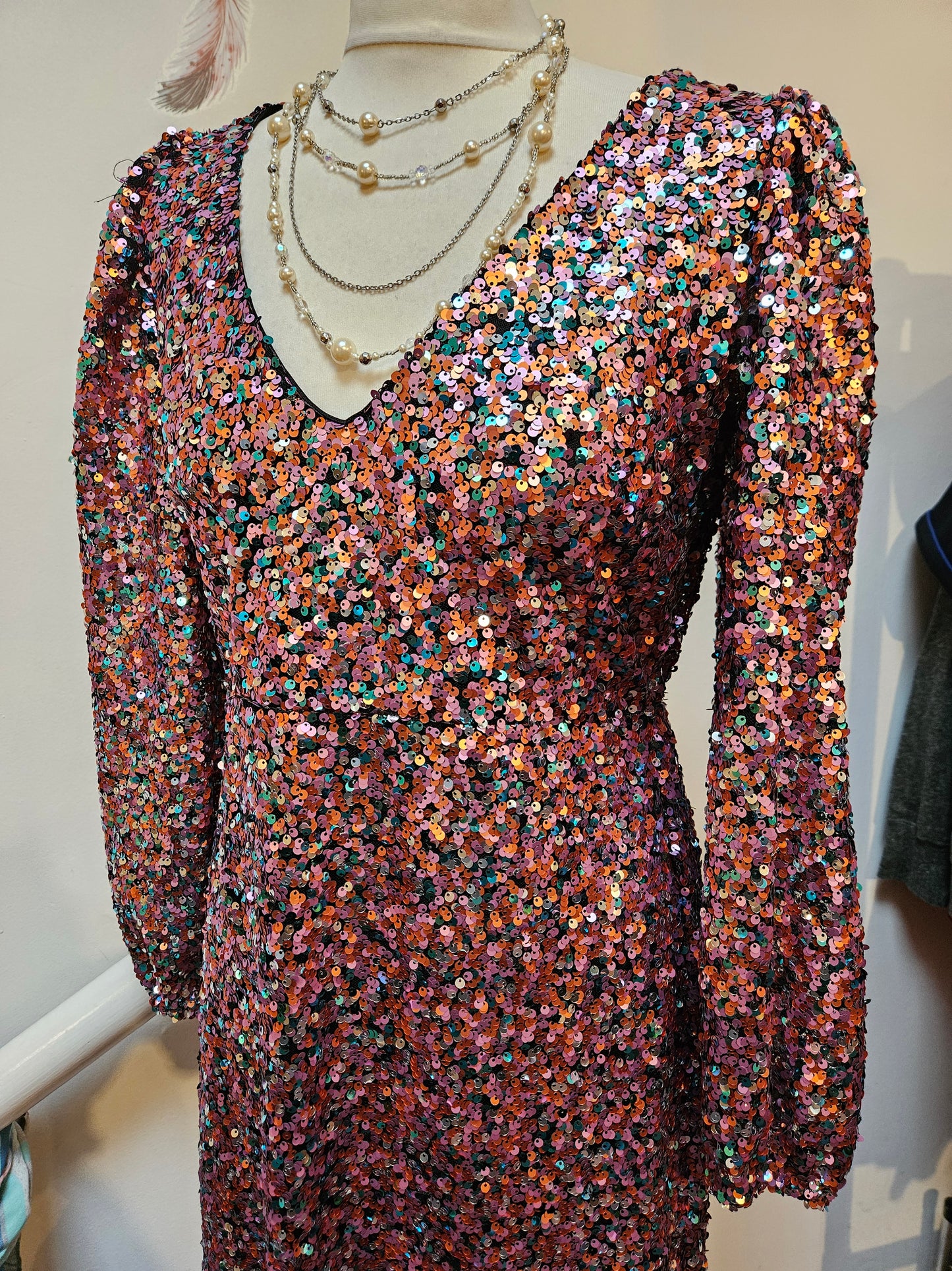 Dorothy Perkins
Multi Sequin Midi Dress, new, size 12