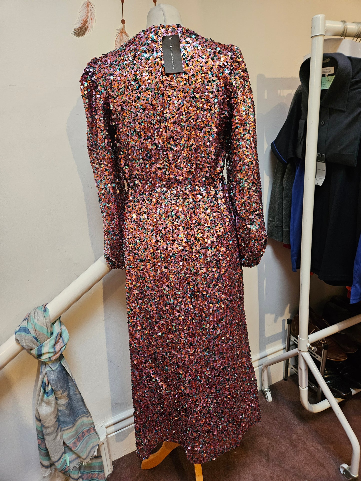Dorothy Perkins
Multi Sequin Midi Dress, new, size 12