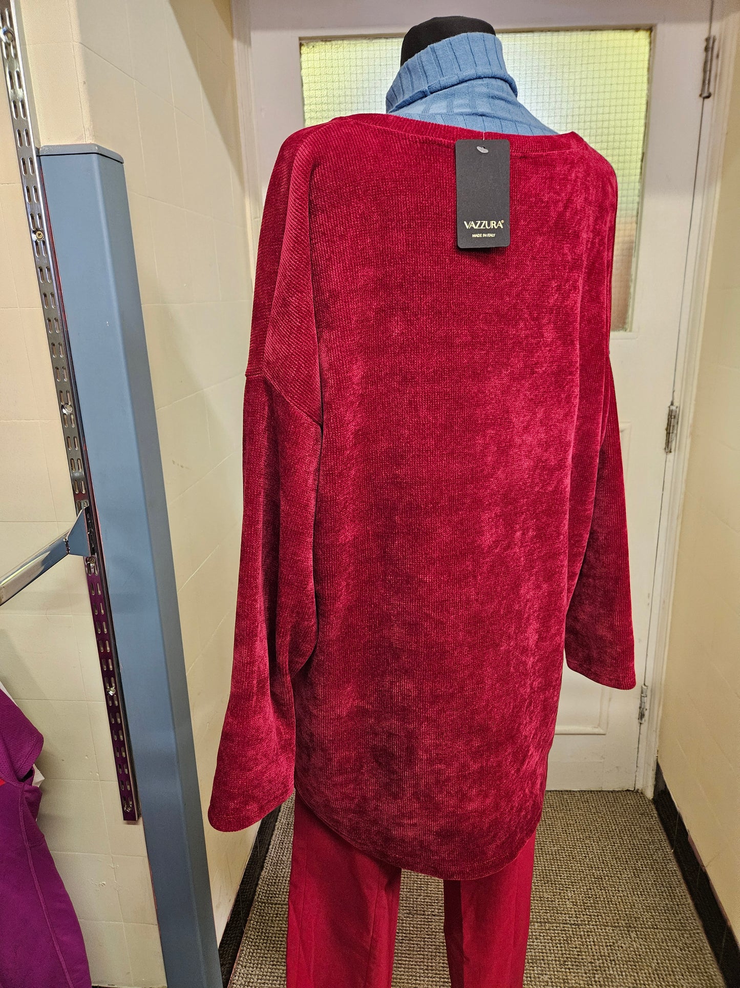 Vazzura, made in Italy, new jumper, size M/L