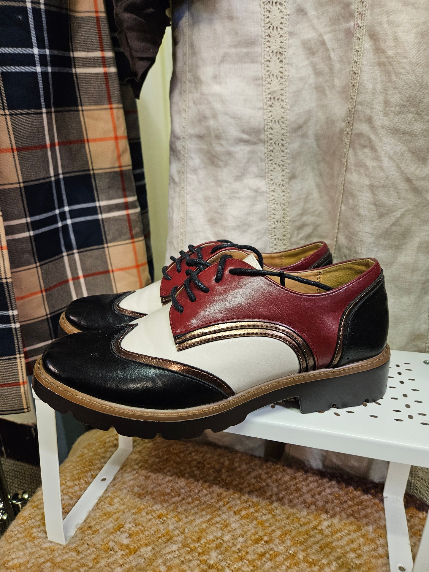 Zanni&Co brouge style Shoes, size 4