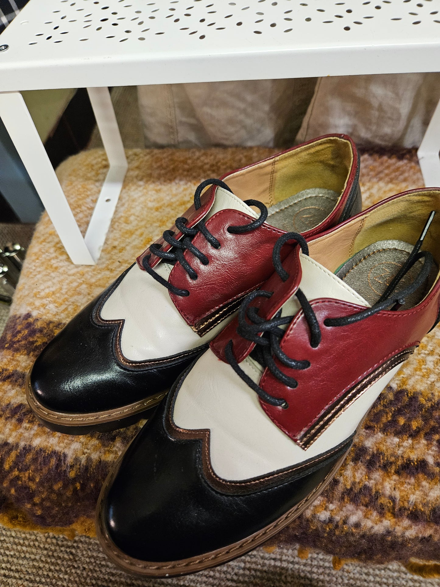 Zanni&Co brouge style Shoes, size 4